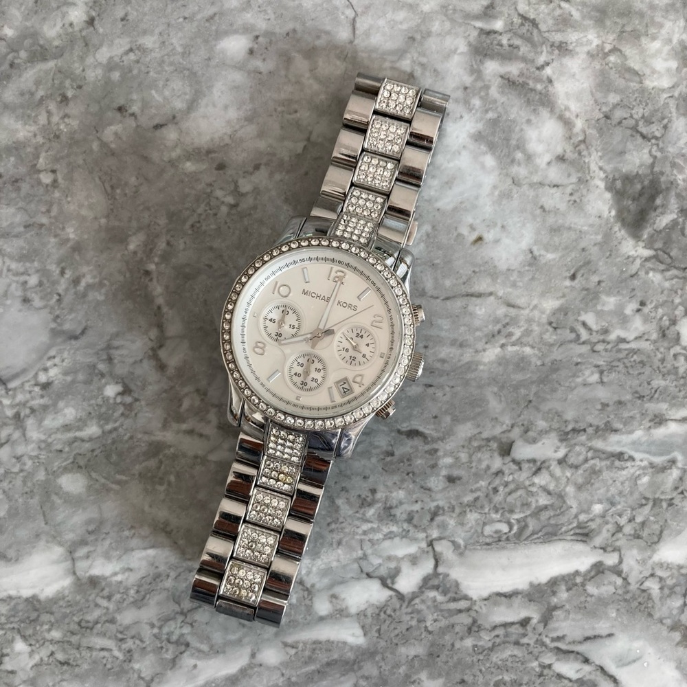 Michael Kors Chronograph Ladies Watch MK5108 Silver
